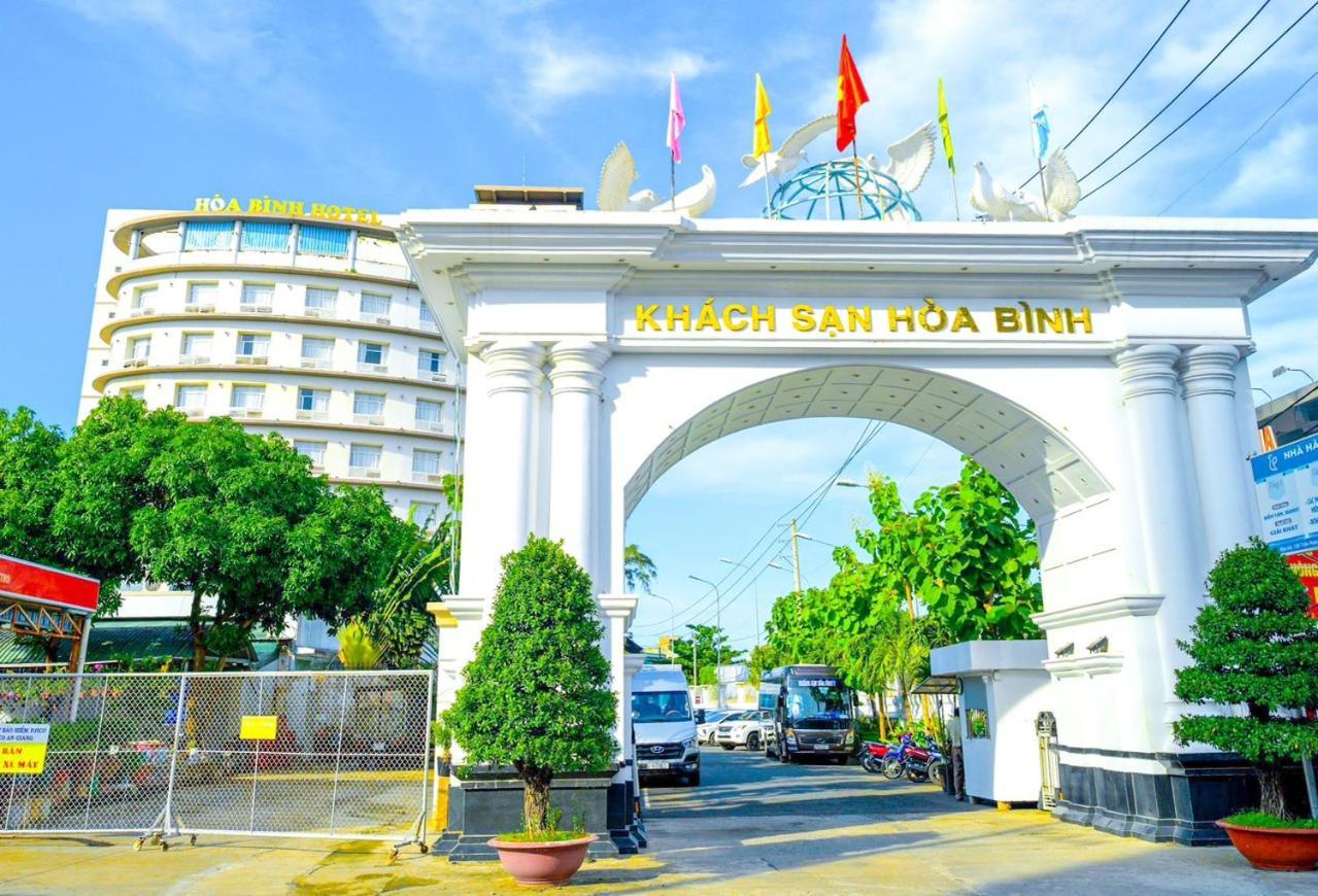 Hoa Binh 1 Hotel Long Xuyên Extérieur photo