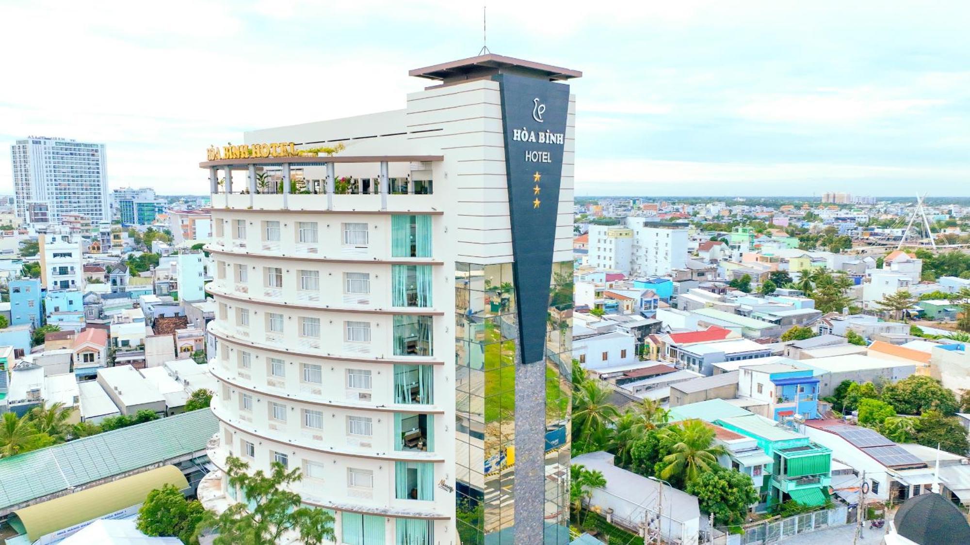 Hoa Binh 1 Hotel Long Xuyên Extérieur photo