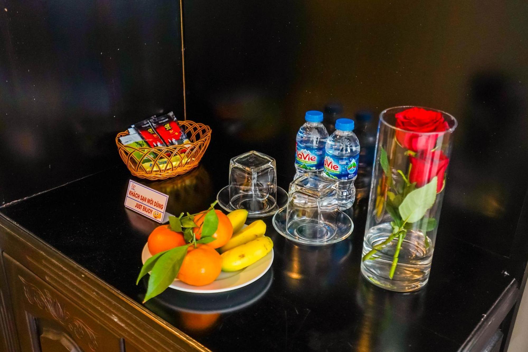 Hoa Binh 1 Hotel Long Xuyên Extérieur photo