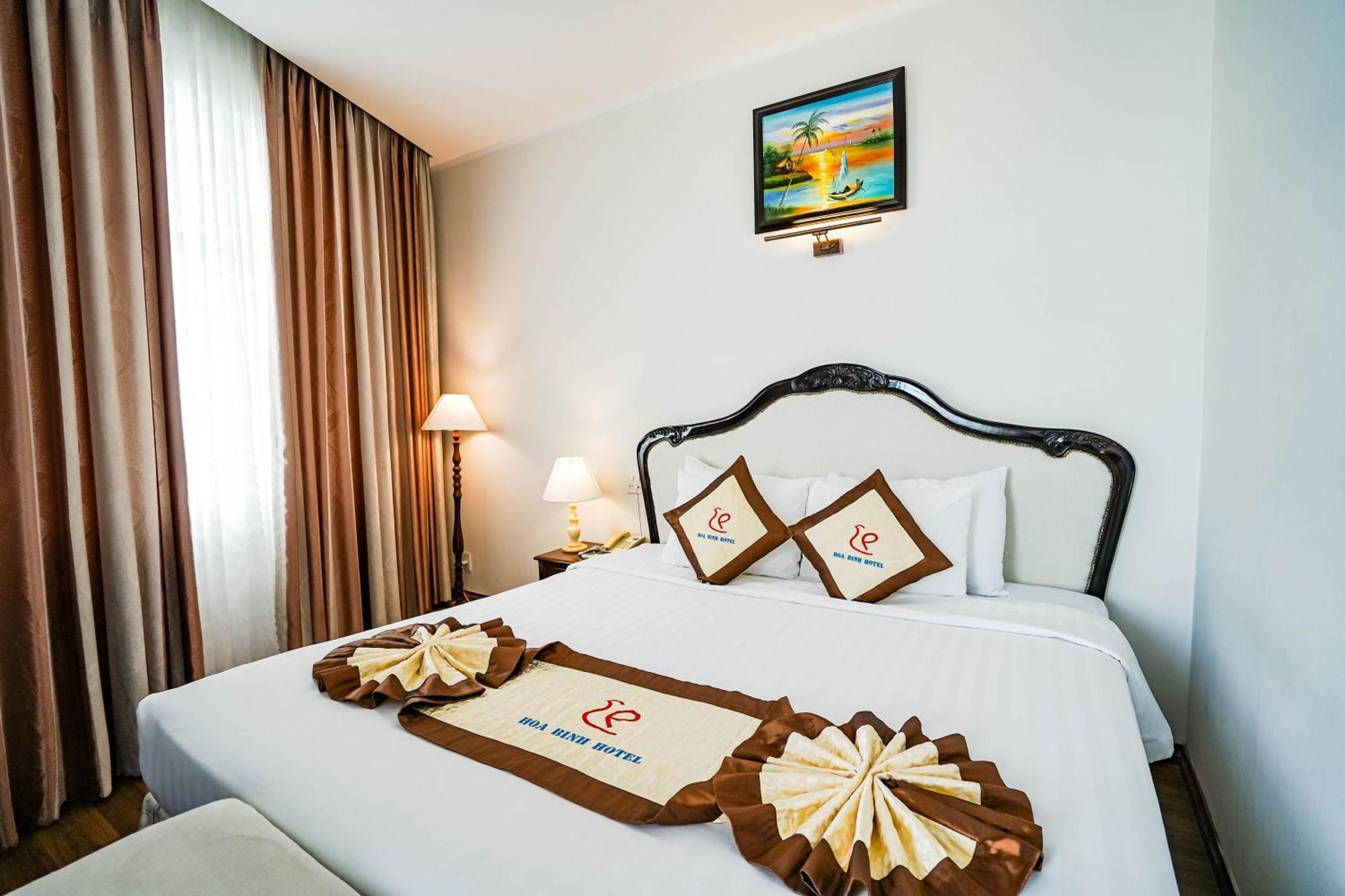 Hoa Binh 1 Hotel Long Xuyên Extérieur photo