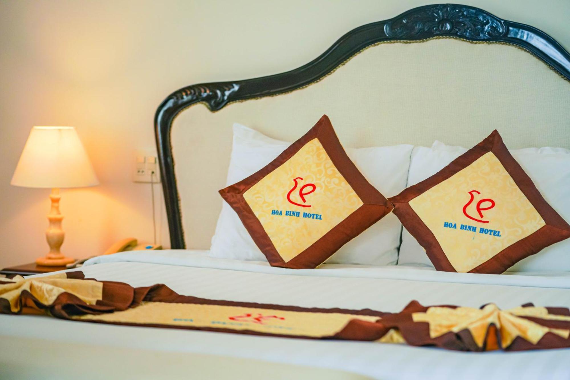 Hoa Binh 1 Hotel Long Xuyên Extérieur photo