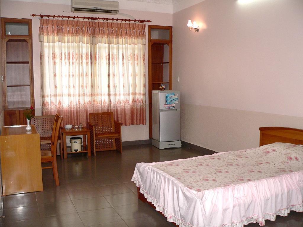 Hoa Binh 1 Hotel Long Xuyên Extérieur photo